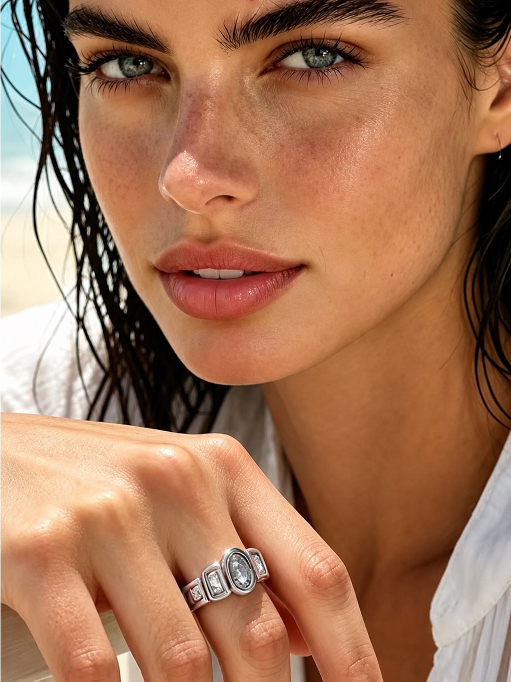 Geometric Clear Zircon Ring silver color - Picture 4 of 9